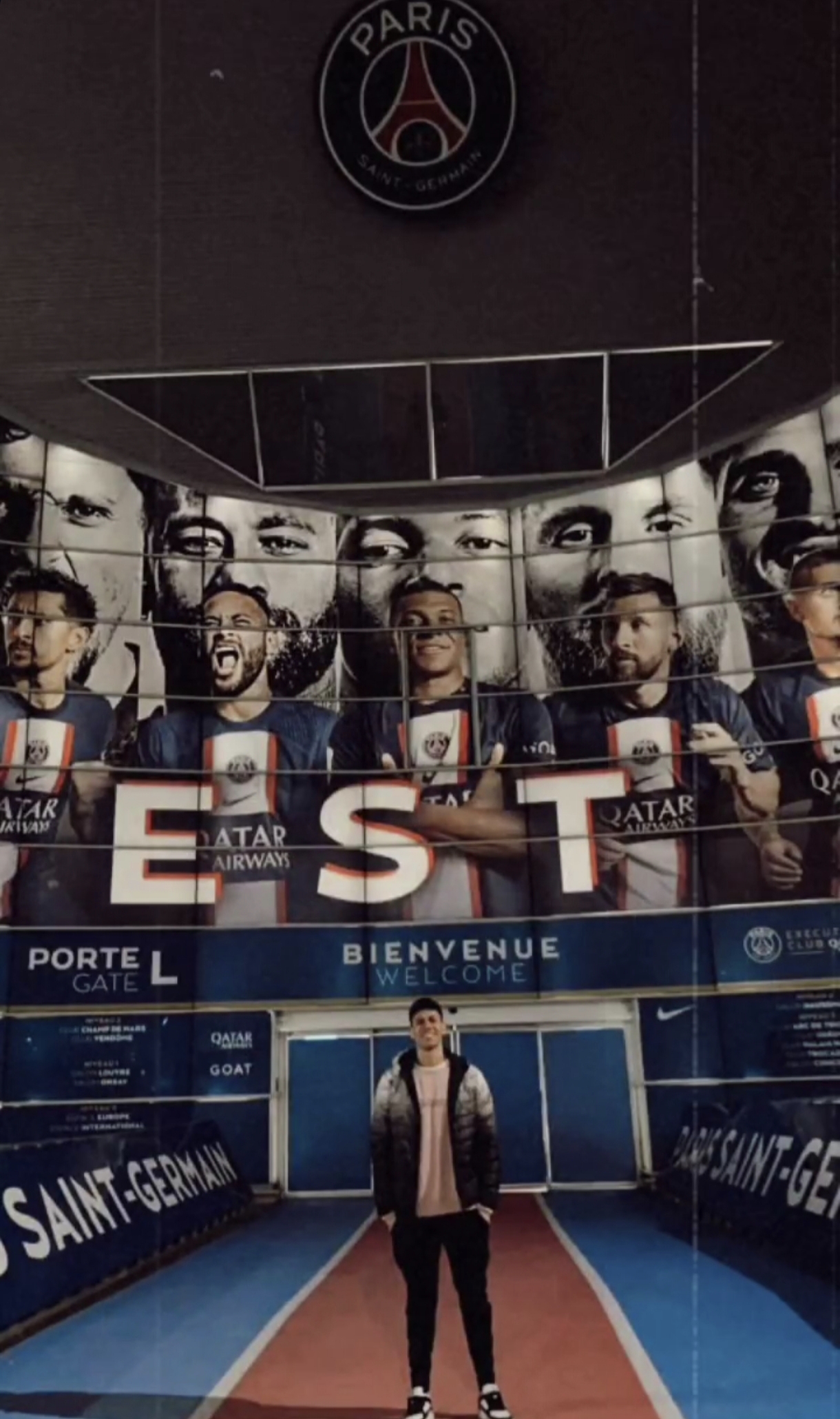 Andrés, fundador de TuriSport, en el Parc des Princes del PSG